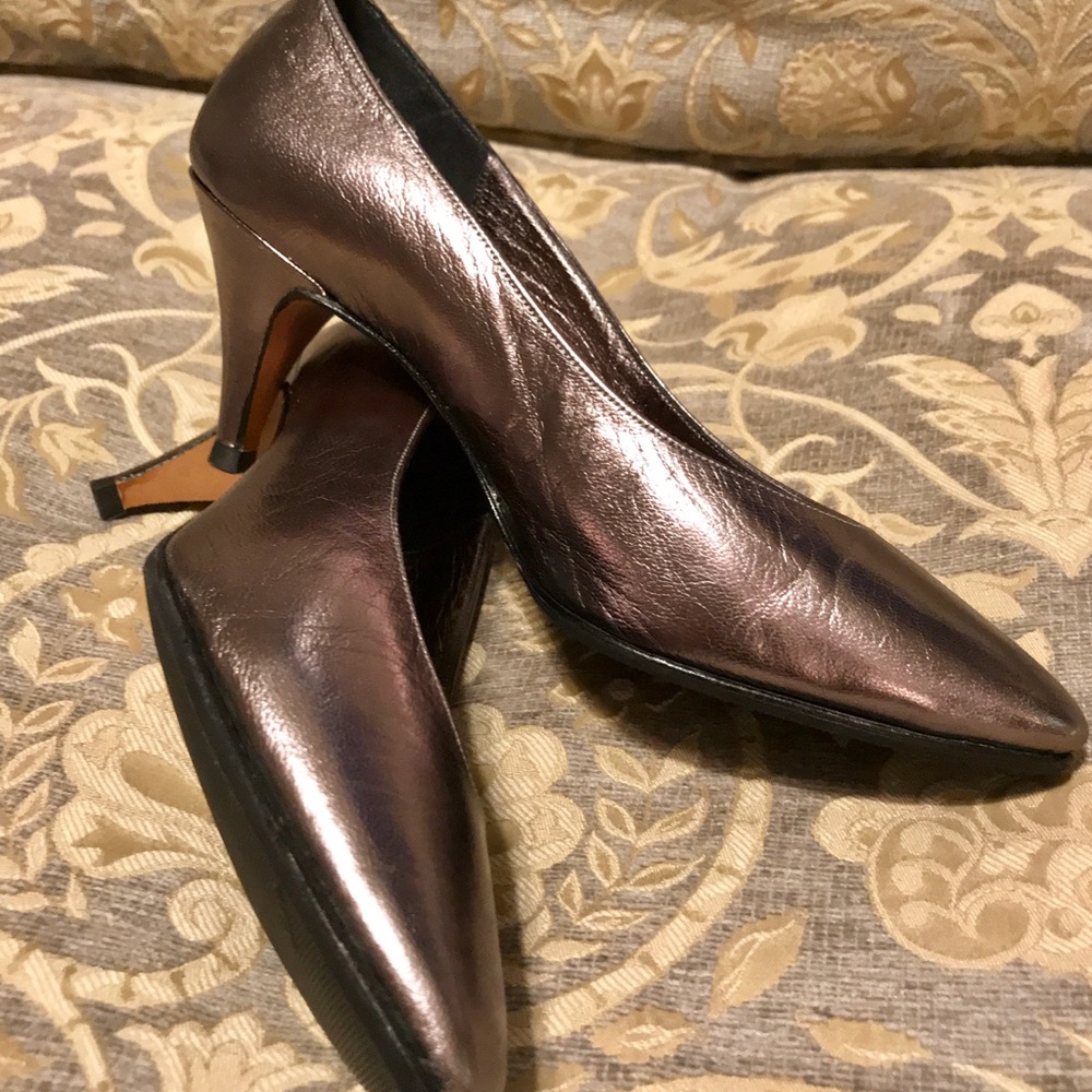 Silver/Bronze Pumps